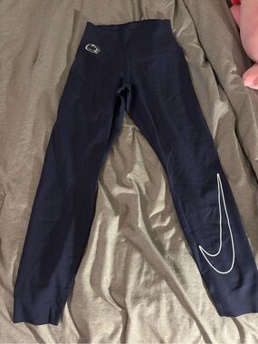 New Women’s Small Nike Leggings New without tags
